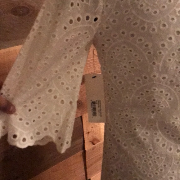 Bishop + Young Crochet Scalloped Edge Mini - Picture 6 of 8